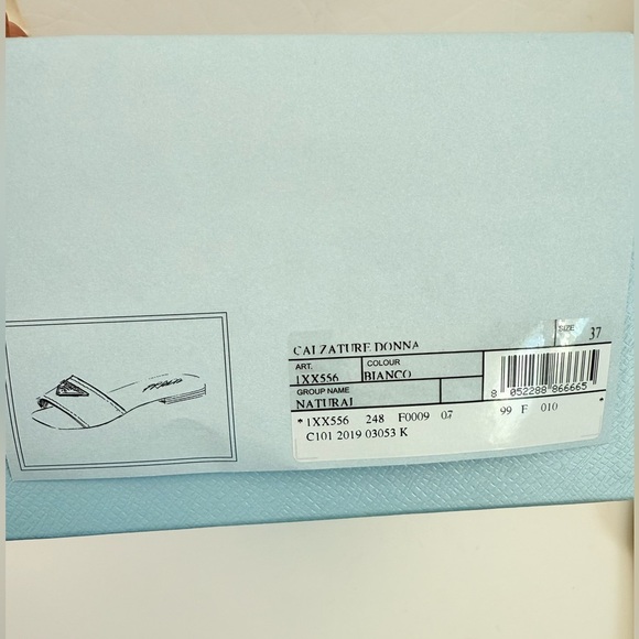 Prada white leather Triangle logo embellished open toe flat slide sandals 37 - Picture 10 of 10